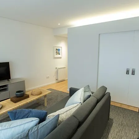 Ninon- Premium Trindade By Hosts Porto