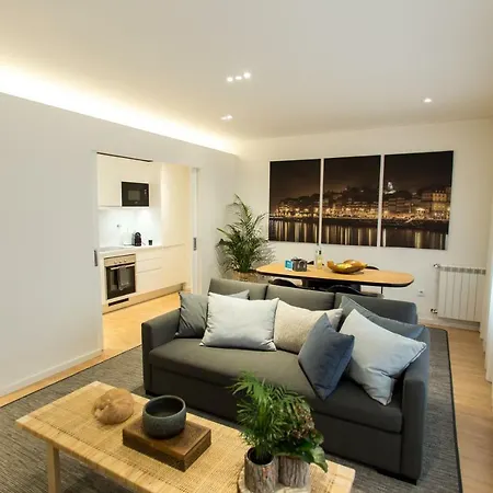 Apartment Ninon- Premium Trindade By Hosts Porto