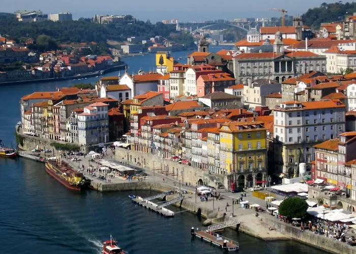 Ninon- Premium Trindade By Hosts Porto