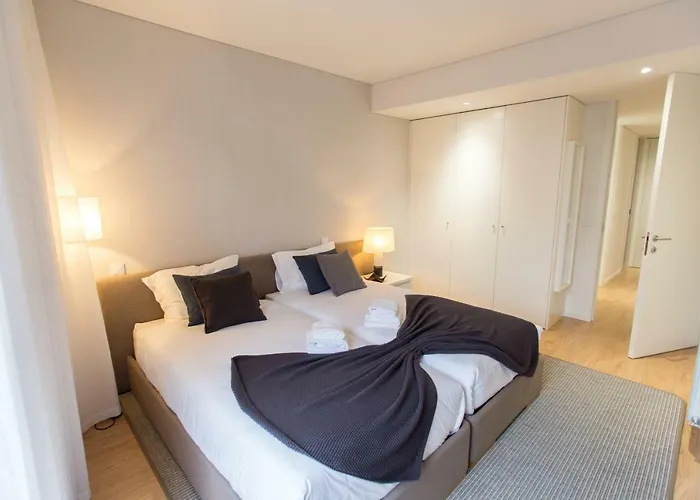 Ninon- Premium Trindade By Hosts * Porto