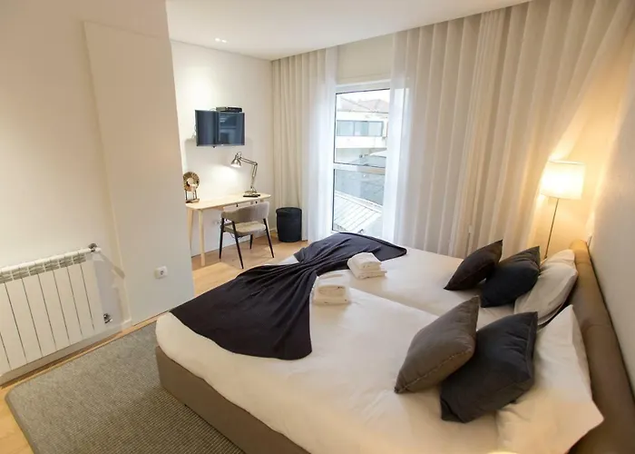 Ninon- Premium Trindade By Hosts *