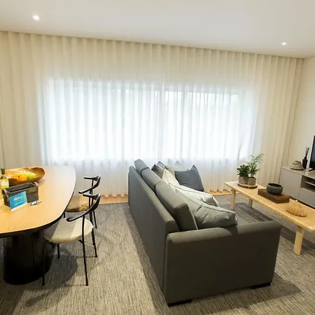 Ninon- Premium Trindade By Hosts *